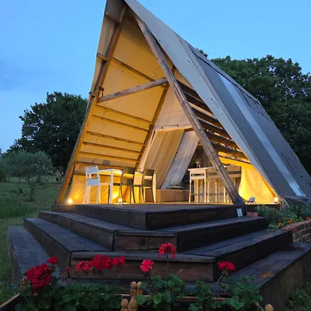 Luxusní stan Glamping Paravia Krasica (Primorje-Gorski Kotar)